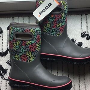 BOGS Winter Boots - NWT Girls